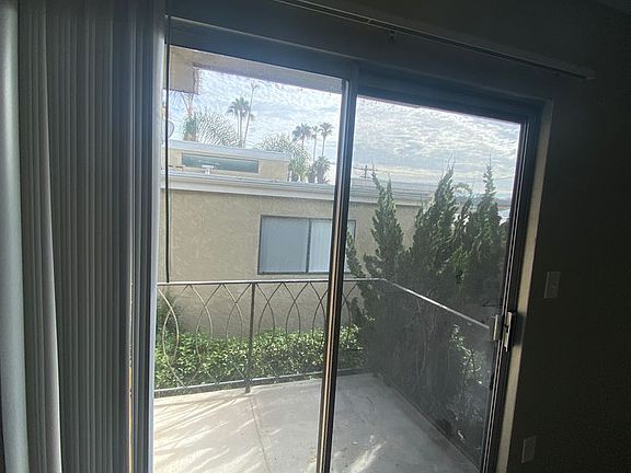 5th image of 4140 Cleveland Ave APT 4