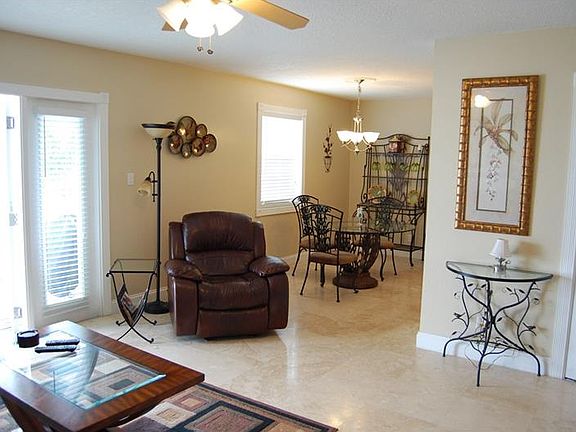 2nd image of 201 Pompano Dr SE APT D