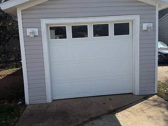 2nd image of 7717 Arbor Ridge Ct #83