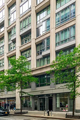 Rented by Compass | media 20