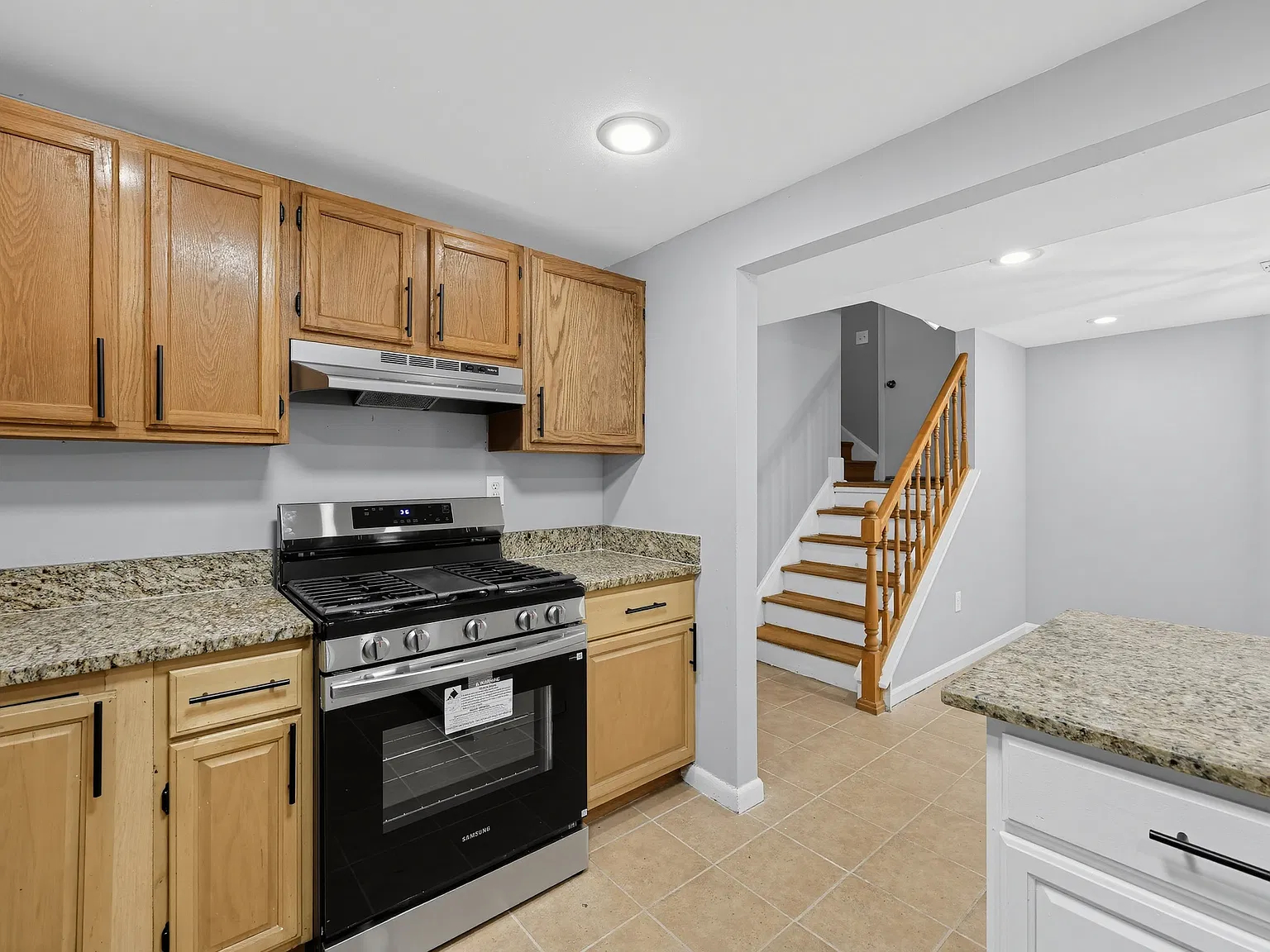 3 bed, 1632 sqft, $2,700 — Photo 3