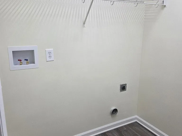 1200 Saint Charles Cir — Photo 19