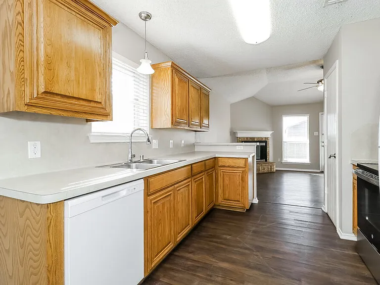 4553 Wheatland Dr — Photo 7