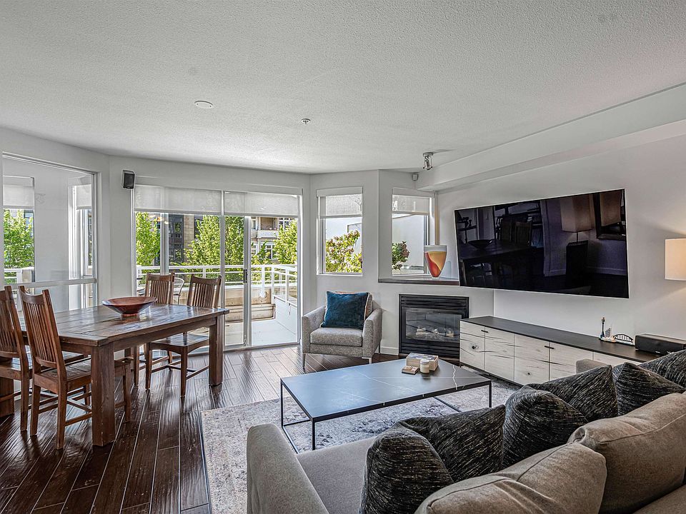 1st image of 122 E 3rd St #207
