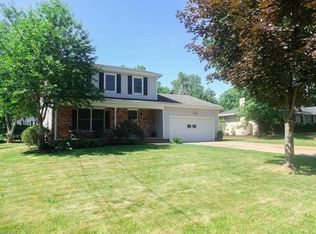 2826 Greenridge Rd, Barberton, OH 44203