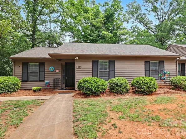 123 Cedar Holw, Fort Mill, SC 29715