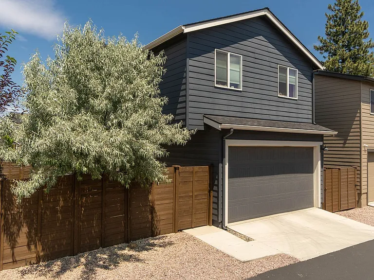 20581 SE Evian Ave — Photo 22