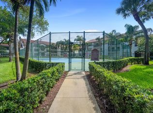 530 S Park Rd #1811, Hollywood, FL 33021