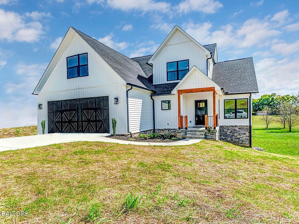 1st image of 142 Florence Cir