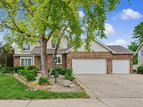 2807 Cherry Hills Dr, Champaign, IL 61822
