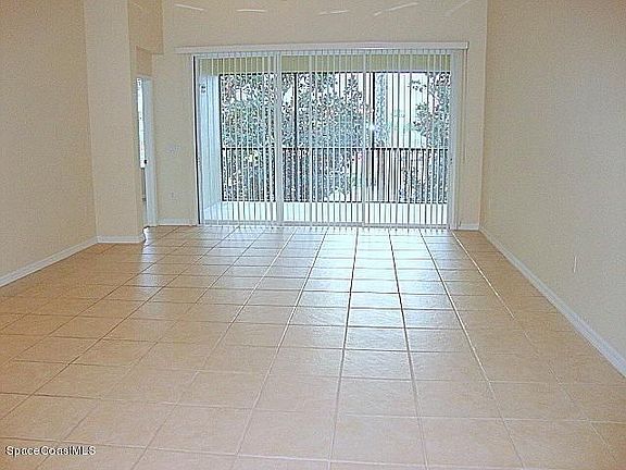 2nd image of 812 Handsome Cab Ln APT 202