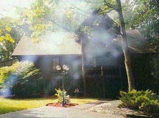 11253 Douglas Rd, Temperance, MI 48182