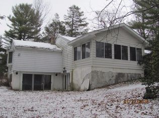 225 Shiny Mountain Rd, Greentown, PA 18426