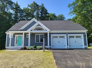 5 Mockingbird Ln, Kennebunk, ME 04043