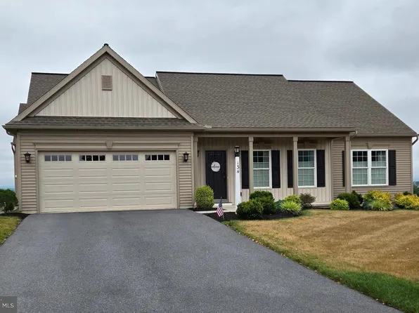 134 Rosebush Ct, Womelsdorf, PA 19567