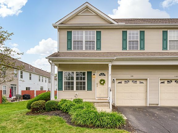 2nd image of 1181 Grove Dr #401