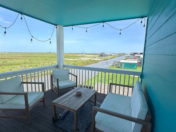 1165 Mabry, Gilchrist, TX 77617