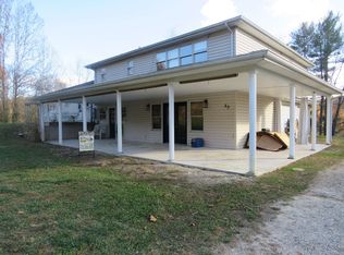 82 Damron Mayo Rd, Grayson, KY 41143