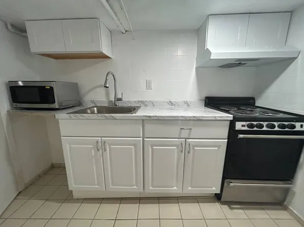 1819 Palisade Pl #B, Bronx, NY 10453