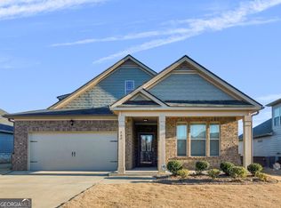 562 Carleton Pl, Locust Grove, GA 30248