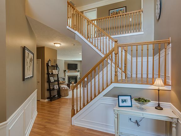 2nd image of 13837 Sunnyvale Ln