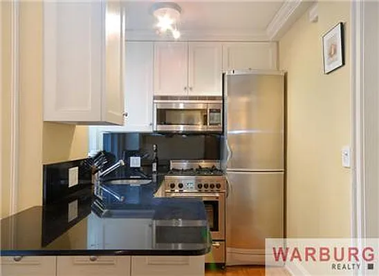 Rented by Warburg | media 4