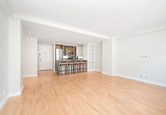4th image of 65 Cooper Sq APT 4B