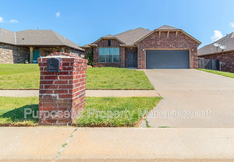 20611 Frontier Pl — Photo 1