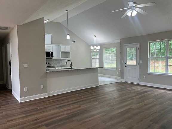 5th image of 531 Country Glen Dr