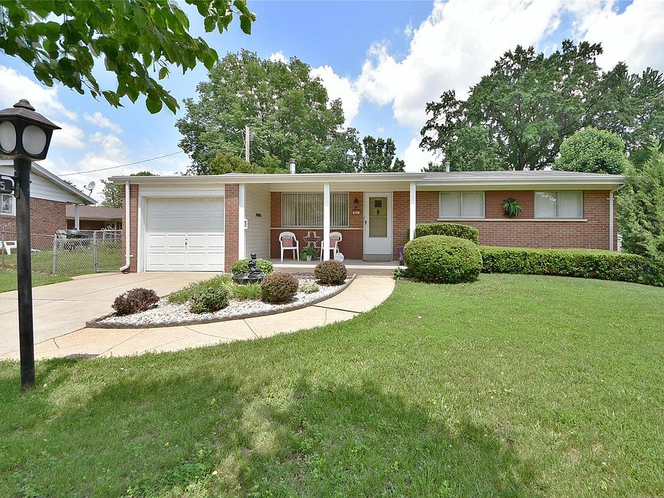 1st image of 653 Suntide Dr