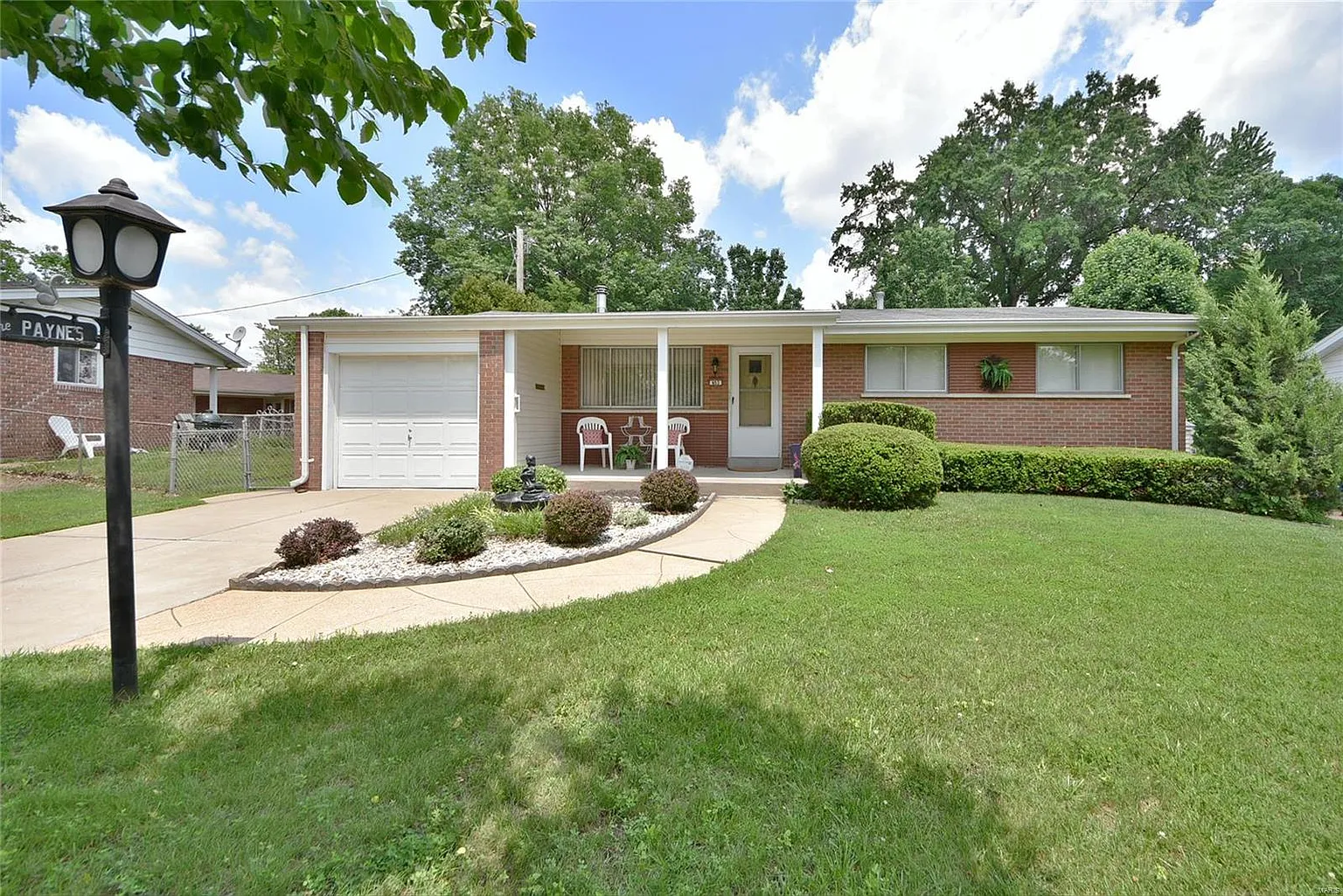 653 Suntide Dr photo 1