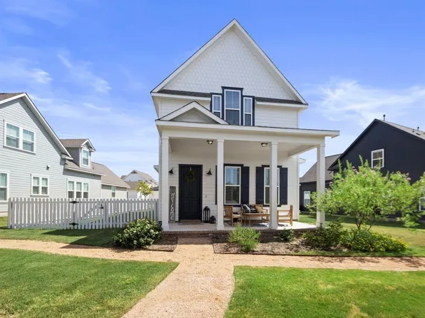 1066 Twain St, Driftwood, TX 78619