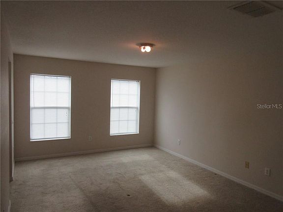4th image of 2219 Sweet Holly Ln