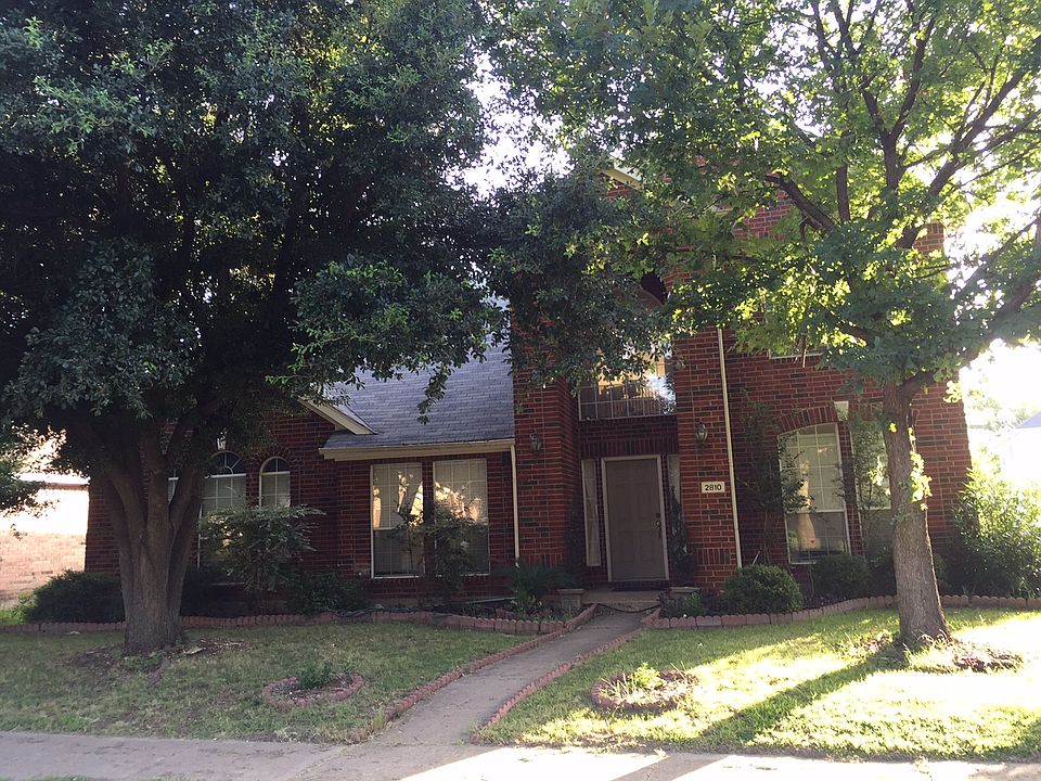 1st image of 2810 Briarbrook Ln