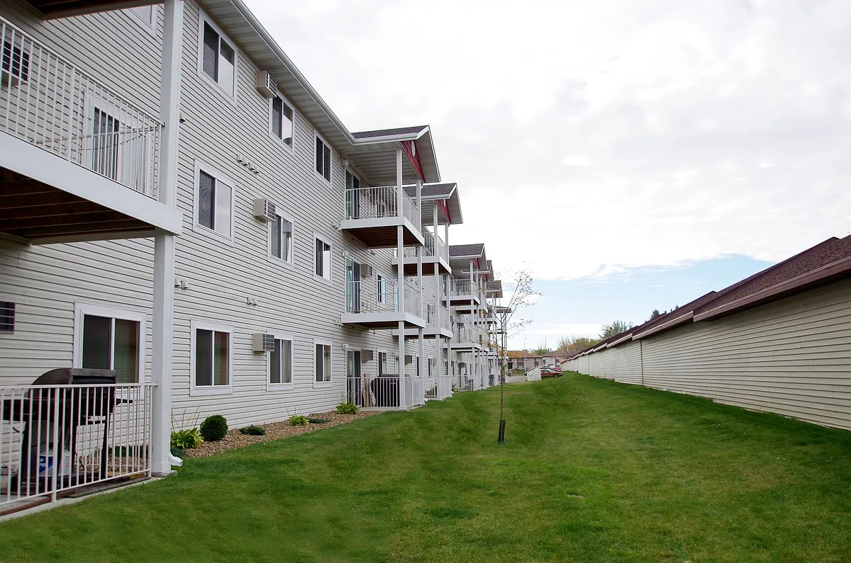 Building Photo - Belcastle Apartments