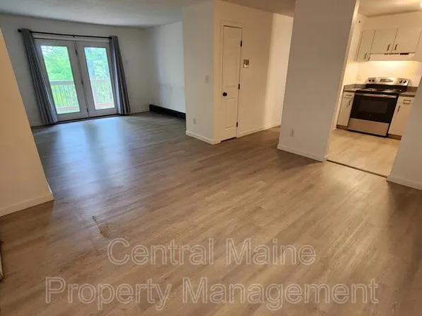39 Northern Avenue Hts #20, Auburn, ME 04210