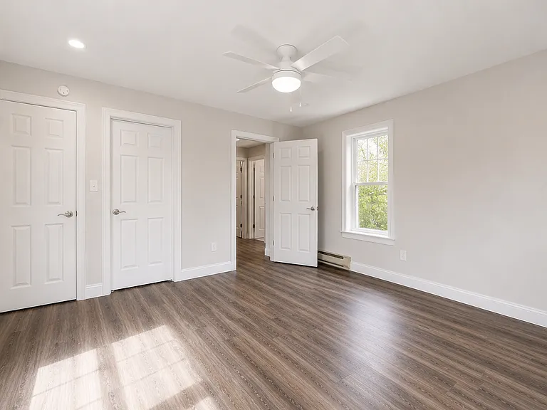 31 Aspen Ave — Photo 11