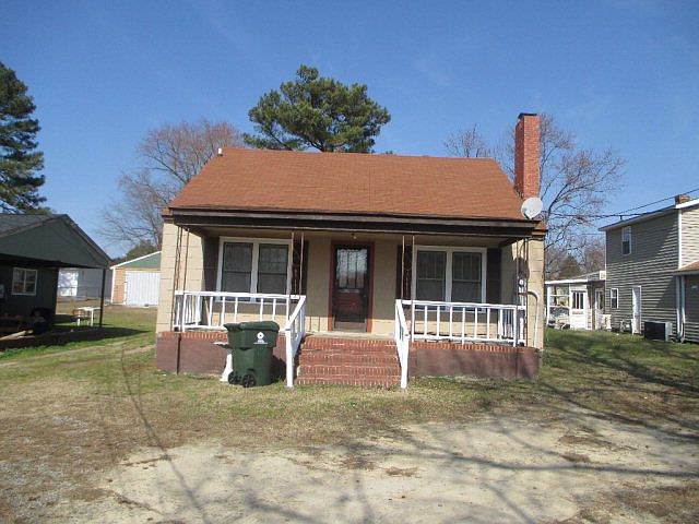 1st image of 223 School St