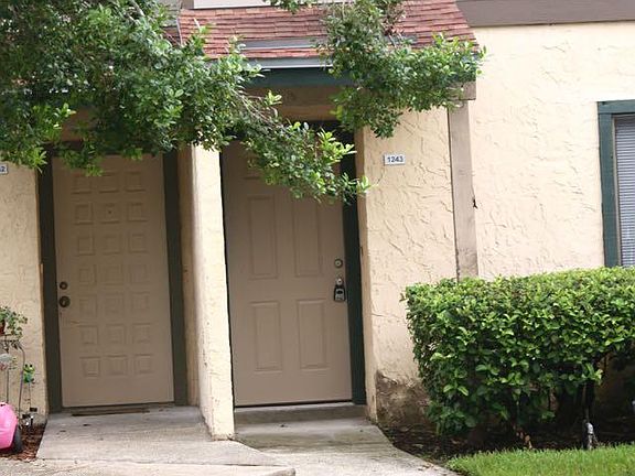 2nd image of 8300 Plaza Gate Ln APT 1243