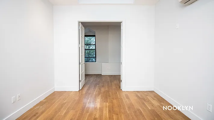 Rented by Nooklyn NYC LLC | media 15