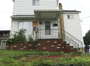 130 Pine St, Throop, PA 18512