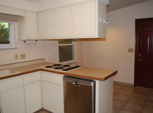 1306 Lemcke Rd, Dayton, OH 45434