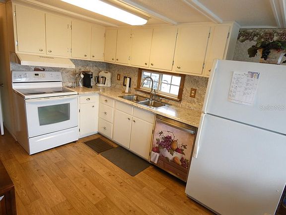 3rd image of 12674 Seminole Blvd Lot S8