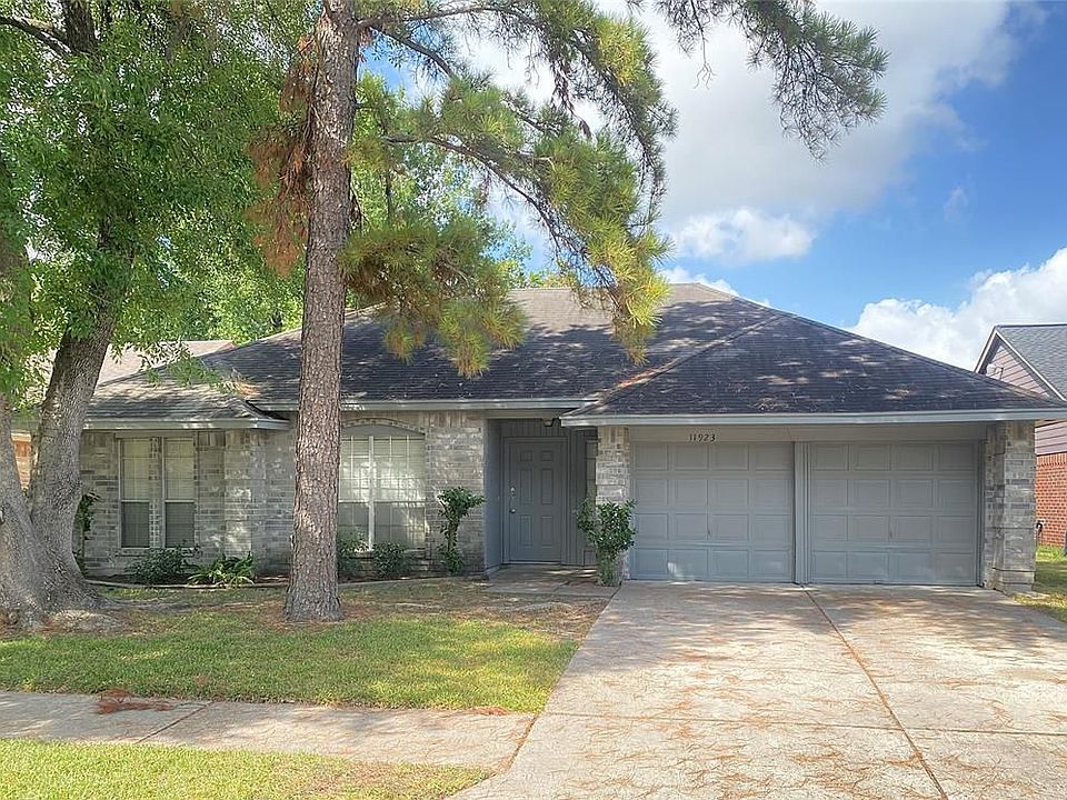 1st image of 11923 Duran Canyon Ln