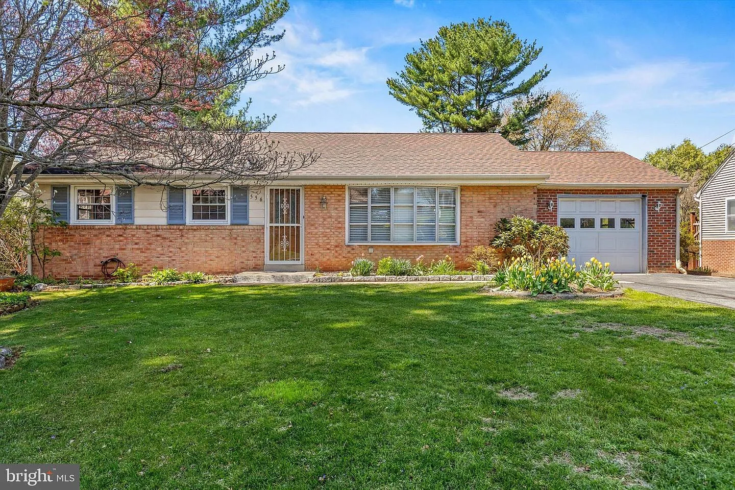 556 Abbeyville Rd photo 1