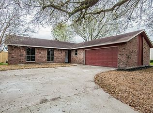 385 Merriwether Dr, Alvin, TX 77511