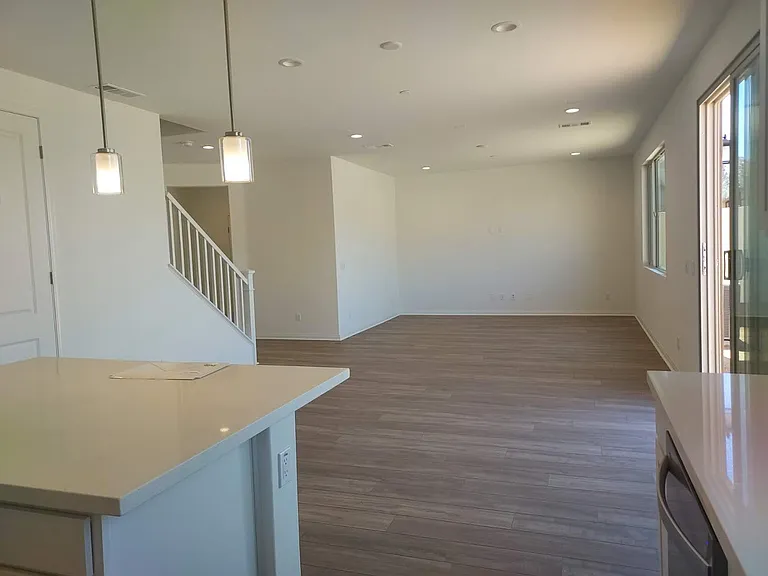 21456 Thomas Ct — Photo 6
