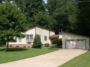 2053 Carrhill Rd, Vienna, VA 22181