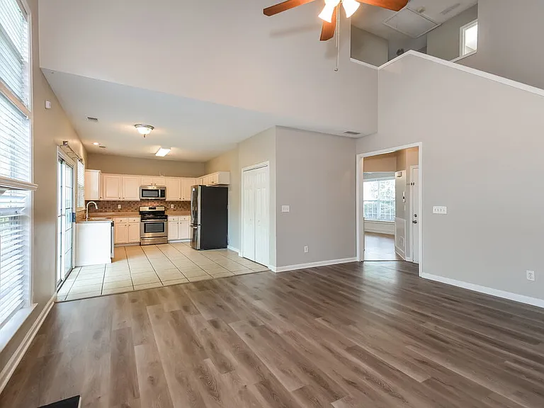 4125 Ridgefair Dr — Photo 6