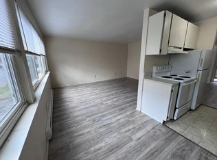 8800 Nesbit Ave N APT 4, Seattle, WA 98103